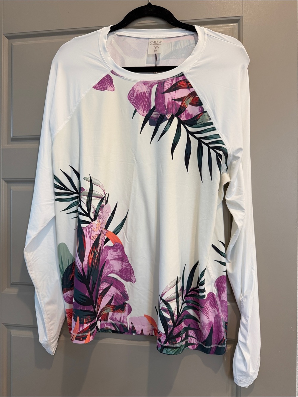 Calia a white  Floral Long-Sleeve Women's Rash Guard